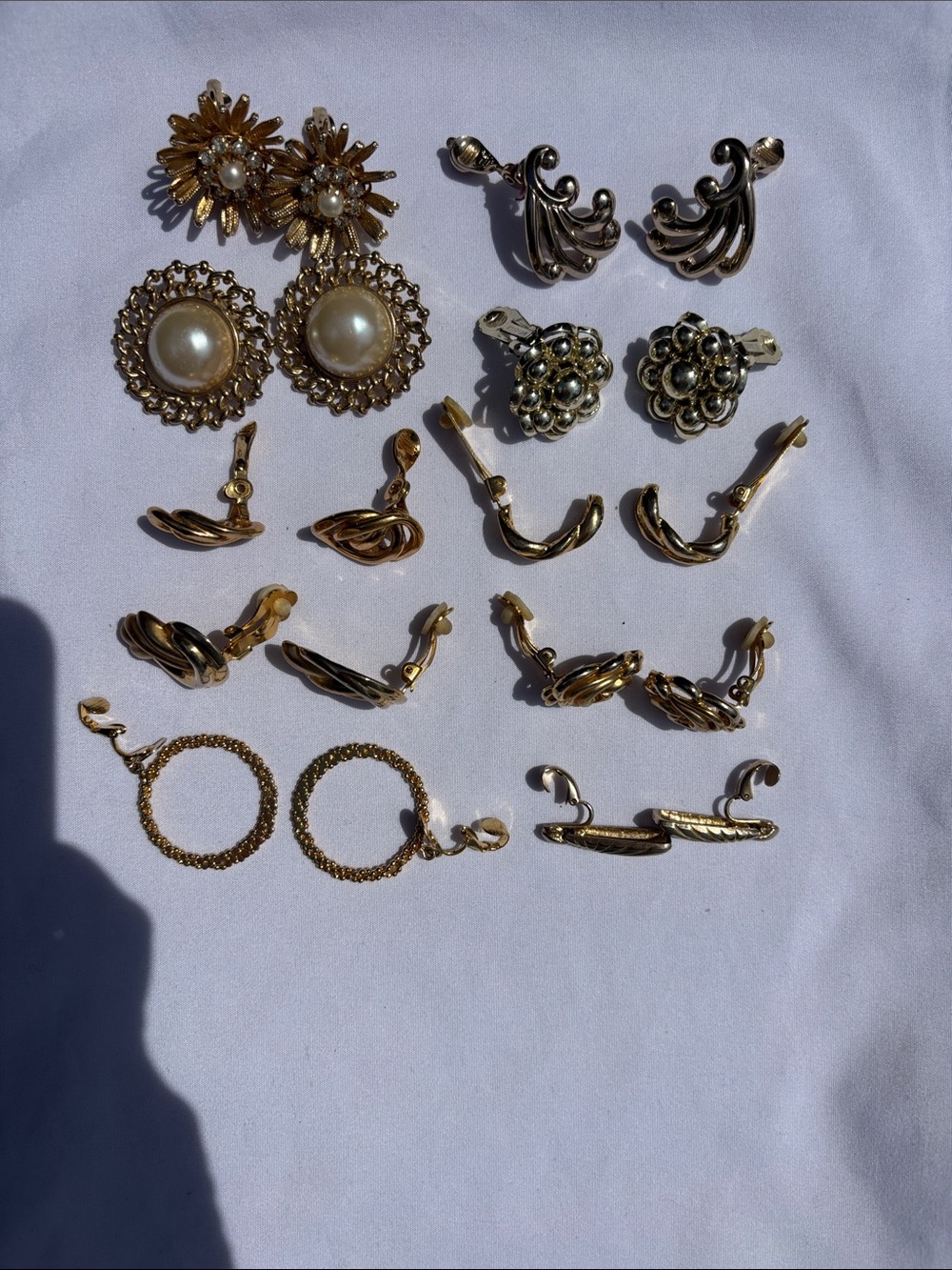 Lot of 10 Gold-Tone Women's Clip-on Earring Set